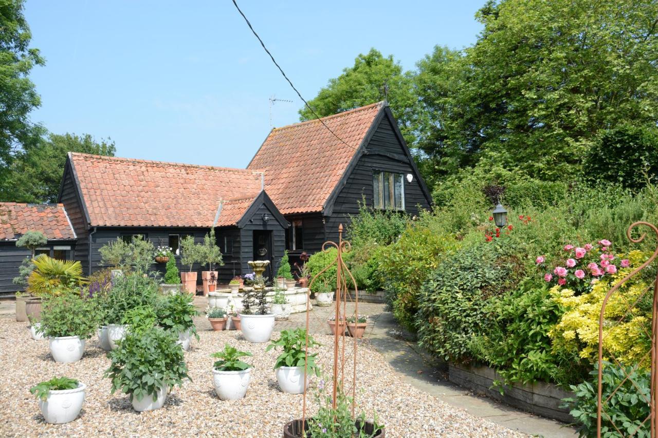Wassicks Cottage, Haughley エクステリア 写真